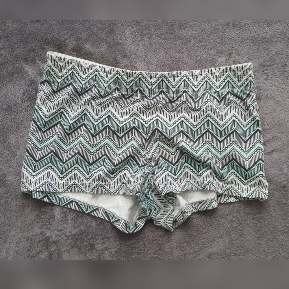 Shorts🏵also available in a bundle🏵